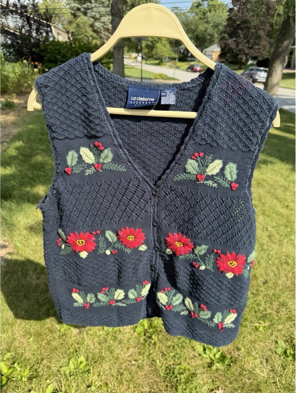 Vintage Liz Claiborne Holiday berry pointsettia Knitted Vest Sz M Grannycore